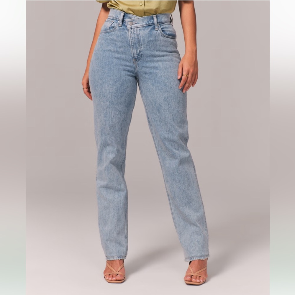 Abercombie& Fitch The 90s Straight Ultra High Rise  Women's Jeans 31/12 L